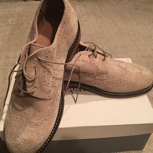 Dress shoes